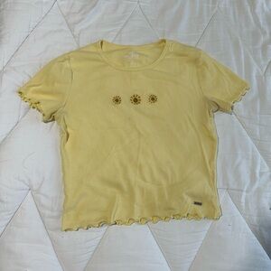 hollister yellow baby tee